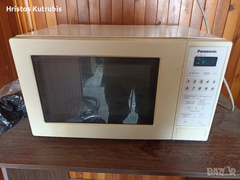 Почти нова микровълнова Panasonic NN-K448W, снимка 1