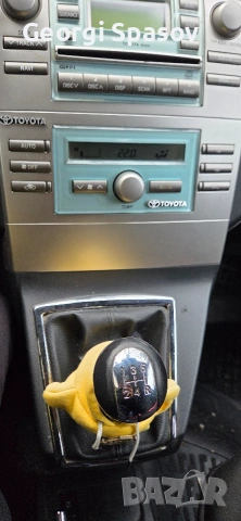 Toйота Корола Версо 1,8, снимка 13 - Автомобили и джипове - 54080110