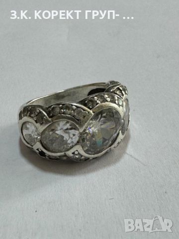 Продавам дамски сребърен пръстен с камъни, снимка 2 - Пръстени - 45569746