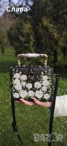 малка чанта , снимка 2 - Чанти - 49820007