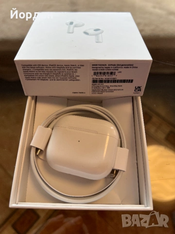 AirPods 3, 3-то поколение оригинални с Lightning кабел