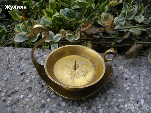 СТАР БРОНЗОВ СВЕЩНИК ЛЕБЕД, снимка 3 - Антикварни и старинни предмети - 53915777