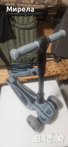 Тротинетка MAKANI ROADSTER, снимка 8 - Скутери и тротинетки - 52078557