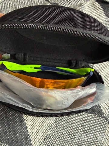 Oakley-слънчеви очила с резервни плаки, снимка 8 - Слънчеви и диоптрични очила - 53279779