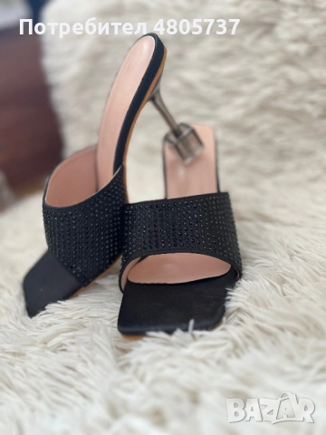 Обувки на ток , снимка 2 - Дамски ежедневни обувки - 54289488