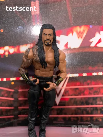 Екшън фигура WWE Roman Reigns Роман Рейнс Elite Series играчка Black + Gold Lining, снимка 6 - Колекции - 49171767