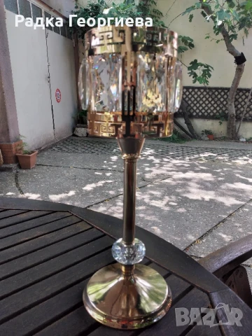 Златист свещник за събития