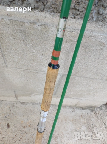 Продава се много плътна въдица с коркова дръжка – 2 части, снимка 3 - Въдици - 53815034