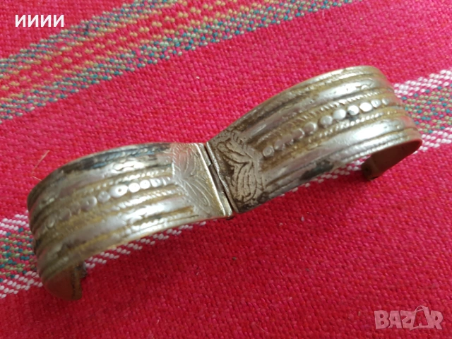 Сребърна гривна 19 век, снимка 2 - Антикварни и старинни предмети - 53926324