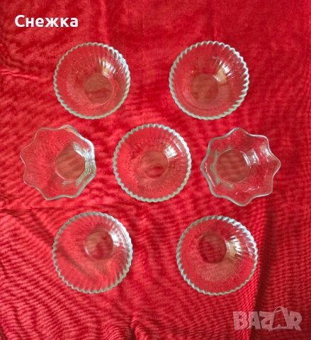 Стъклени купи за ядки