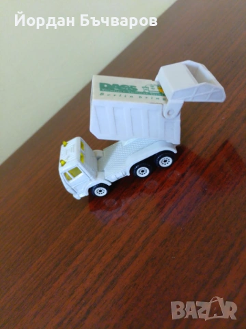 Камионче Siku , камион за изв. на смет., снимка 2 - Колекции - 54211859