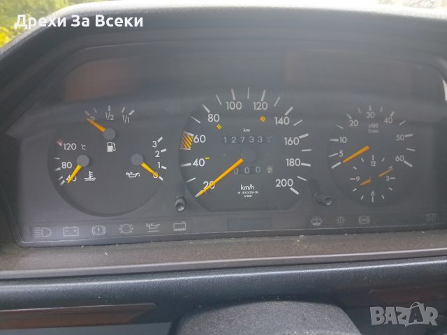 Мерцедес 124 , снимка 10 - Автомобили и джипове - 46801223