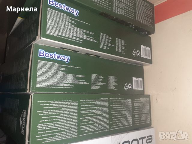 Надуваем двоен матрак 191 x 137 x 22 см. BESTWAY 67002 +помпа подарък, снимка 2 - Надуваеми легла - 45285966