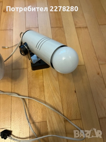 Две нощни лампи за стена, снимка 3 - Настолни лампи - 52460692