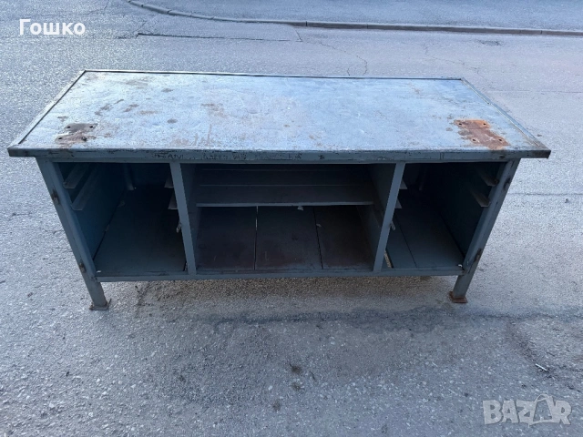 Работна маса-тезгях