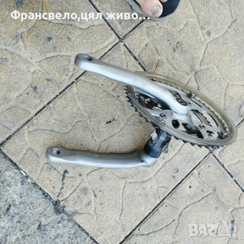 Курбел за велосипед колело със средно Shimano deore , снимка 2 - Части за велосипеди - 47152860