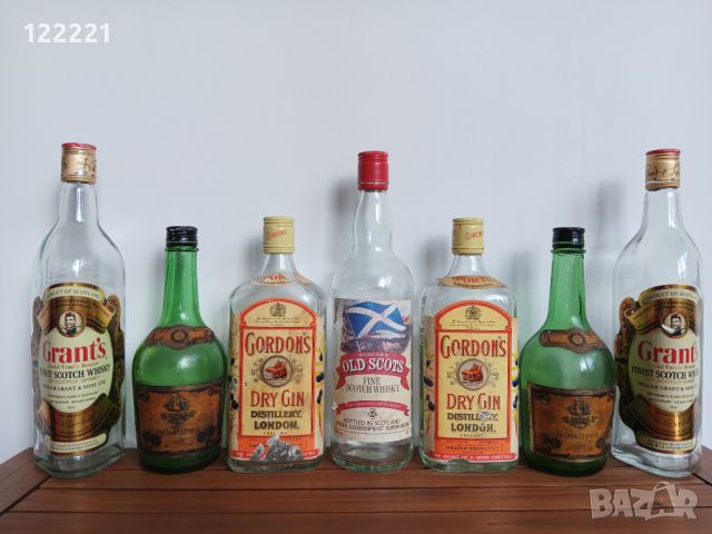 Празни шишета от марков алкохол, стария стандарт, снимка 1 - Колекции - 45934041