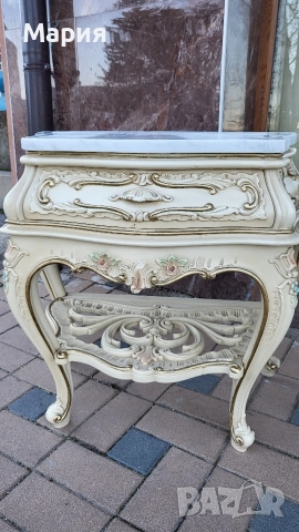 Тоалетка и две нощни шкафчета , снимка 2 - Спални и легла - 52859077