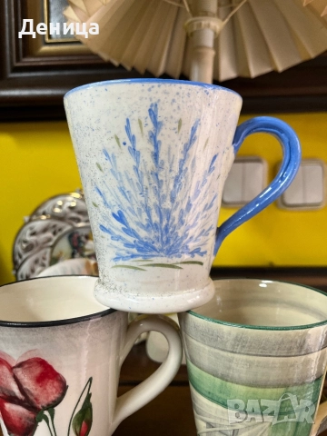 Авторски керамични чаши-тип Мъг Ръчно изработени и декорирани  Цвете и зелена чаша Вместимост-300/35, снимка 4 - Чаши - 52556505
