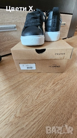 Дамски обувки Cruyff , снимка 1
