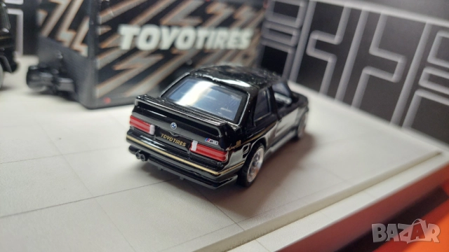 Maisto 1-64 BMW E30M TRANSPORTER, снимка 4 - Колекции - 52796880