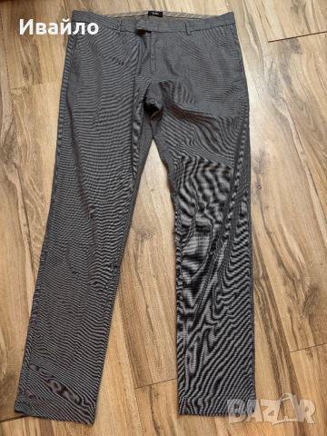 Мъжки панталони оригинални Hugo Boss, снимка 6 - Панталони - 53449125