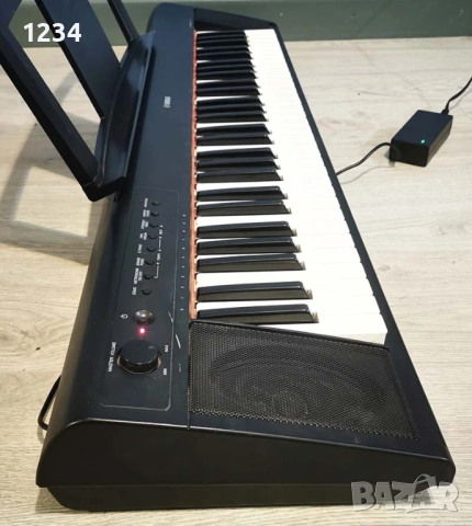 Дигитално пиано YAMAHA PIAGGERO NP11 синтезатор динамична клавиатура 5 октави , снимка 2 - Синтезатори - 53949186