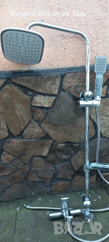 Продавам душ,смесител. слушалка.