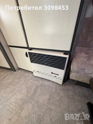 Каравана Hobby Classic 4.25, снимка 8 - Каравани и кемпери - 53844202