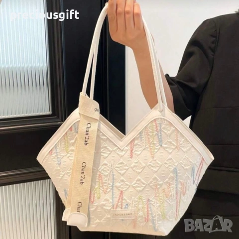 Дамска голяма бяла чанта, снимка 5 - Чанти - 53289735