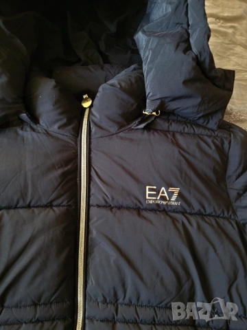 Дамско оригинално яке Emporio Armani, снимка 5 - Якета - 53678620