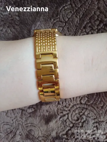 GUESS Дамски часовник -НОВ ОТЛИЧНО състояние, снимка 5 - Дамски - 49962965