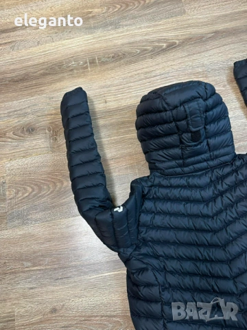 Дамска олекотена пухенка Peak Performance  Frost Pertex  700cuin Down Hood Jacket-Black , XS размер, снимка 8 - Якета - 54279156
