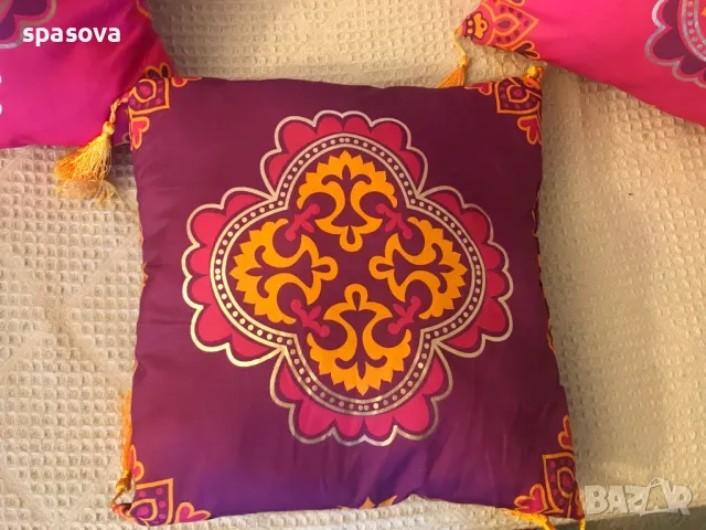 Декоративни възглавници 3 броя 40х40 см, снимка 2 - Декорация за дома - 49483556