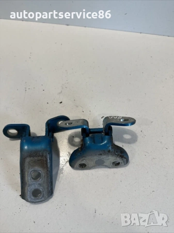 Панта за предна лява врата долна и горна за Toyota Prius 1.8 Hybrid (2018), снимка 3 - Части - 54216457