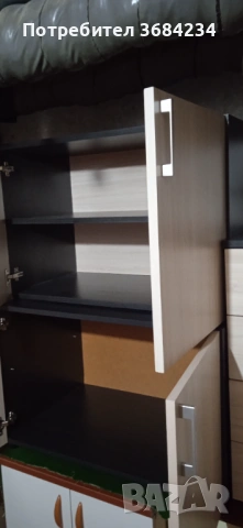Продавам 2бр.шкафа скрин и гардероб, снимка 5 - Скринове - 53578629