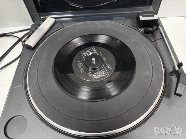 Грамофон PHILIPS FP260/00R полуавтоматичен, снимка 4 - Грамофони - 52455340