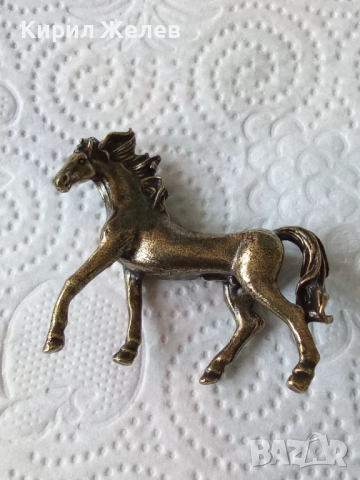 Бронзова фигурка на кон 47790