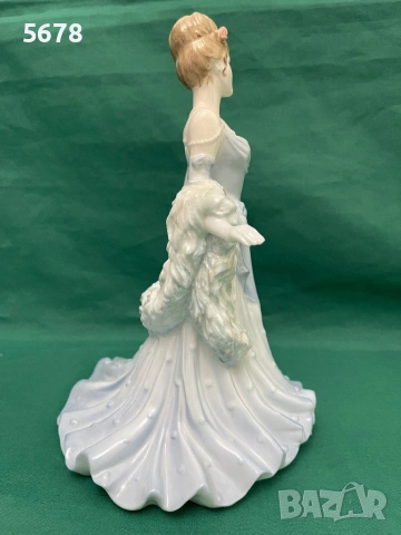 Порцеланова статуетка Coalport, снимка 3 - Статуетки - 53485820