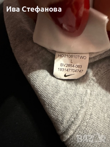 оригинален памучен памук дамски суичър сив ватиран 100 % оригинален марков Nike nike Найк, снимка 6 - Спортни екипи - 52566088
