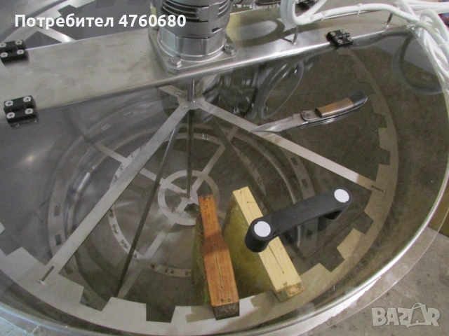 Радиална центрофуга за мед, снимка 5 - Селскостопанска техника - 53777638