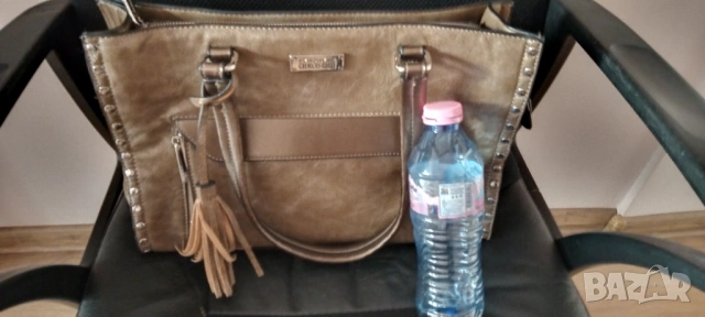 Дамска чанта , снимка 3 - Чанти - 53701994