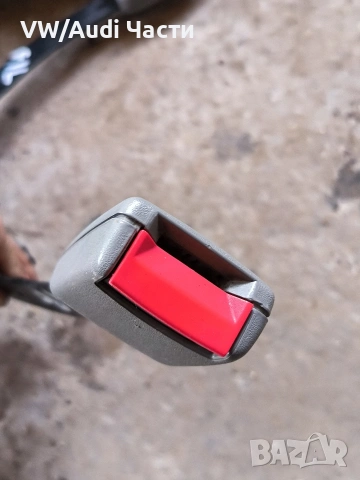 Дясна закопчалка колан за Голф 4 Бора Пасат Шкода VW Golf 4 Bora Passat Skoda Seat 1J4858472, снимка 2 - Части - 54004676