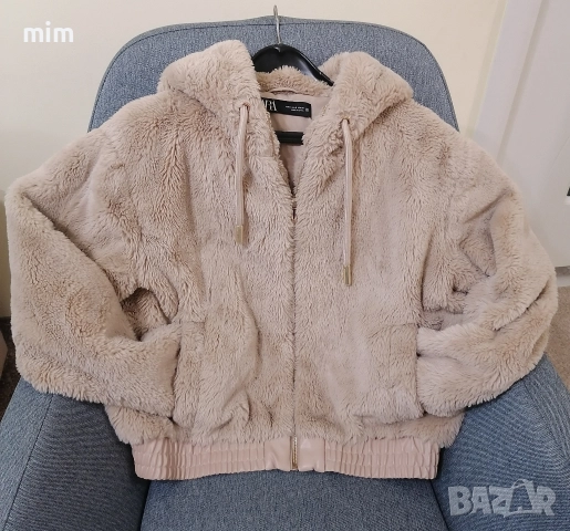 Пухено палто на Zara