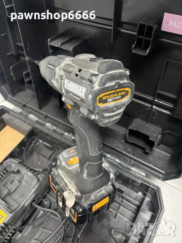 АКУМУЛАТОРНА УДАРНА БОРМАШИНА DEWALT DCD85MM2T-QW MCLAREN 18 V, 90.00 nm, БРОЙ БАТЕРИИ 2, 4.00 Ah, К, снимка 5 - Винтоверти - 53197955