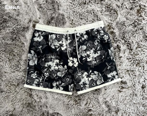 Мъжки шорти Hugo Boss Swim Shorts, Размер L, снимка 1 - Къси панталони - 46417992