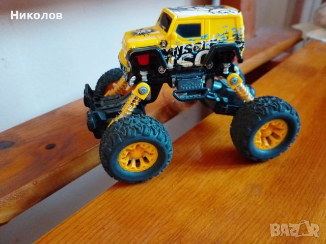 Джип  Само-движещ "3метра" "5€" нов!+Доставка!, снимка 5 - Коли, камиони, мотори, писти - 53295497