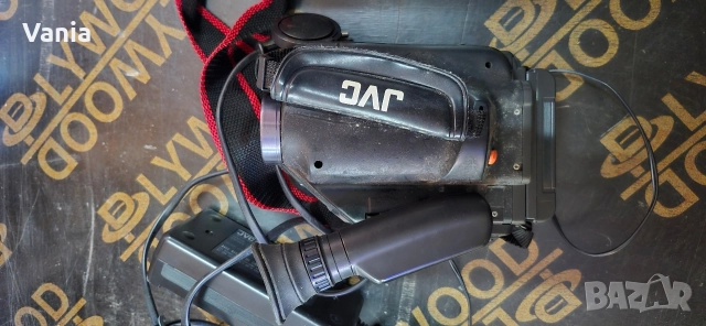 Видеокамера JVC, снимка 3 - Камери - 52648872