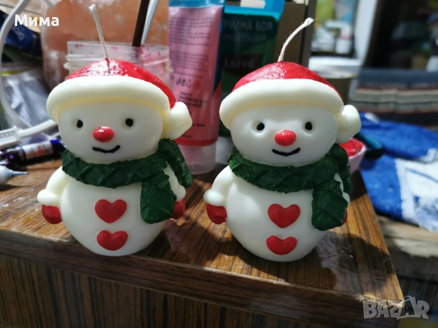 Ароматна коледна свещ - снежен човек1, снимка 2 - Ръчно изработени сувенири - 52703716