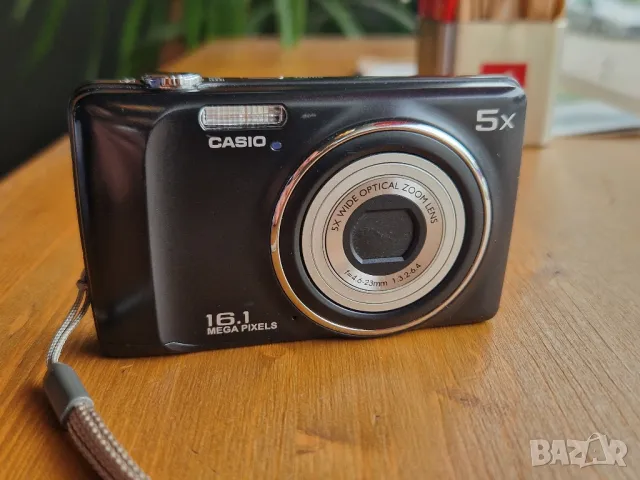 CASIO QV R-300, без забележка, работи перфектно. Батерията е в отлично състояние.